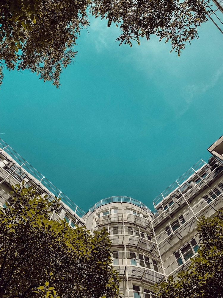 AWA Hotel 37/44
