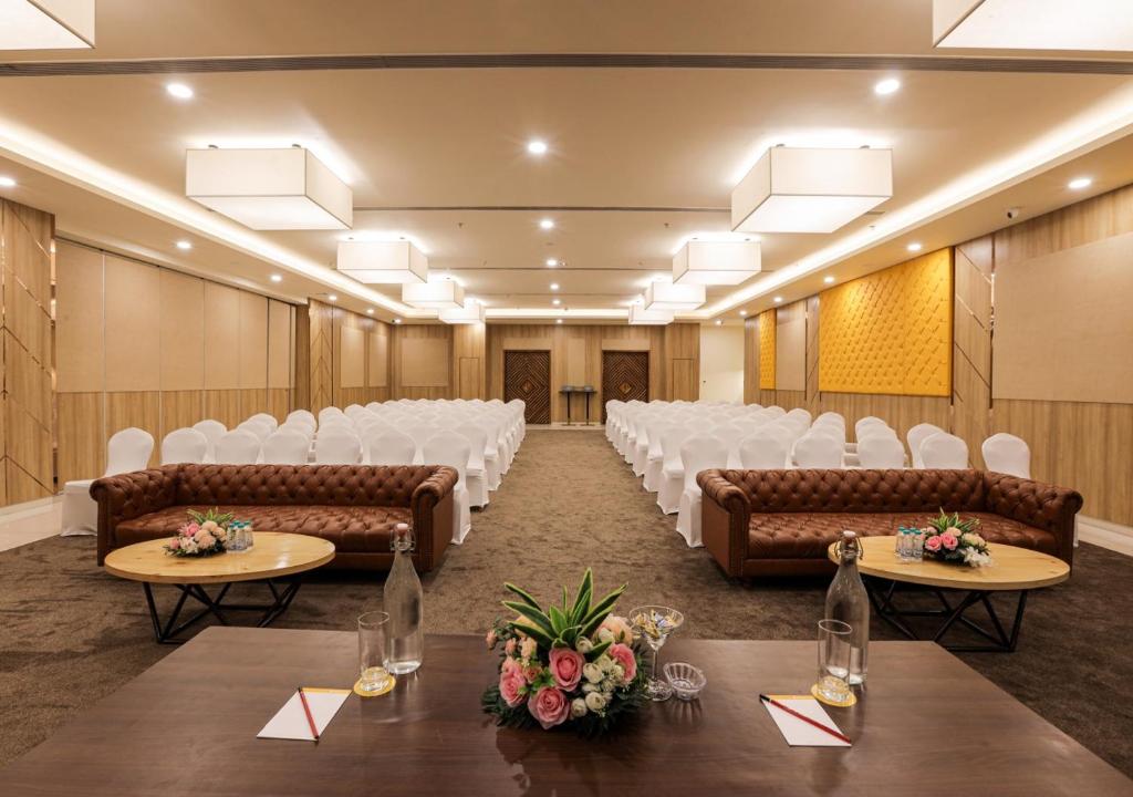 Bloom Hotel - Jalandhar 11/18