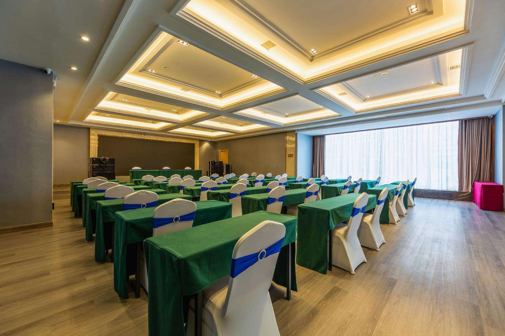 Anyi Jinding Hotel 38/49