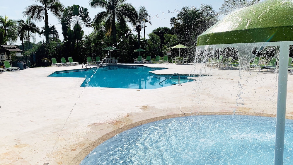 Holiday Inn Mayaguez and Tropical Casino 6/64