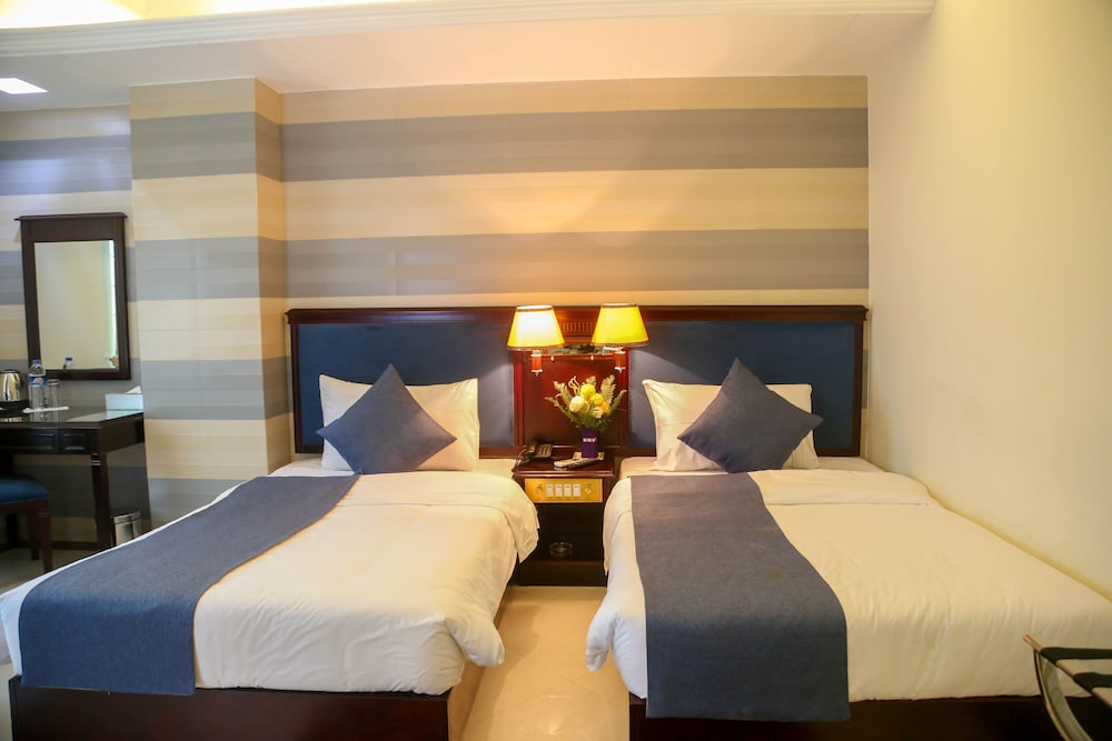 HOTEL VALLEY GARDEN 28/67