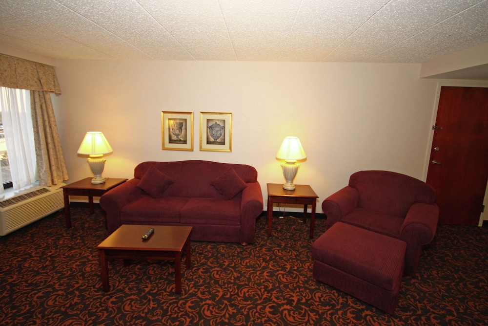 Hampton Inn Woodbridge 33/58