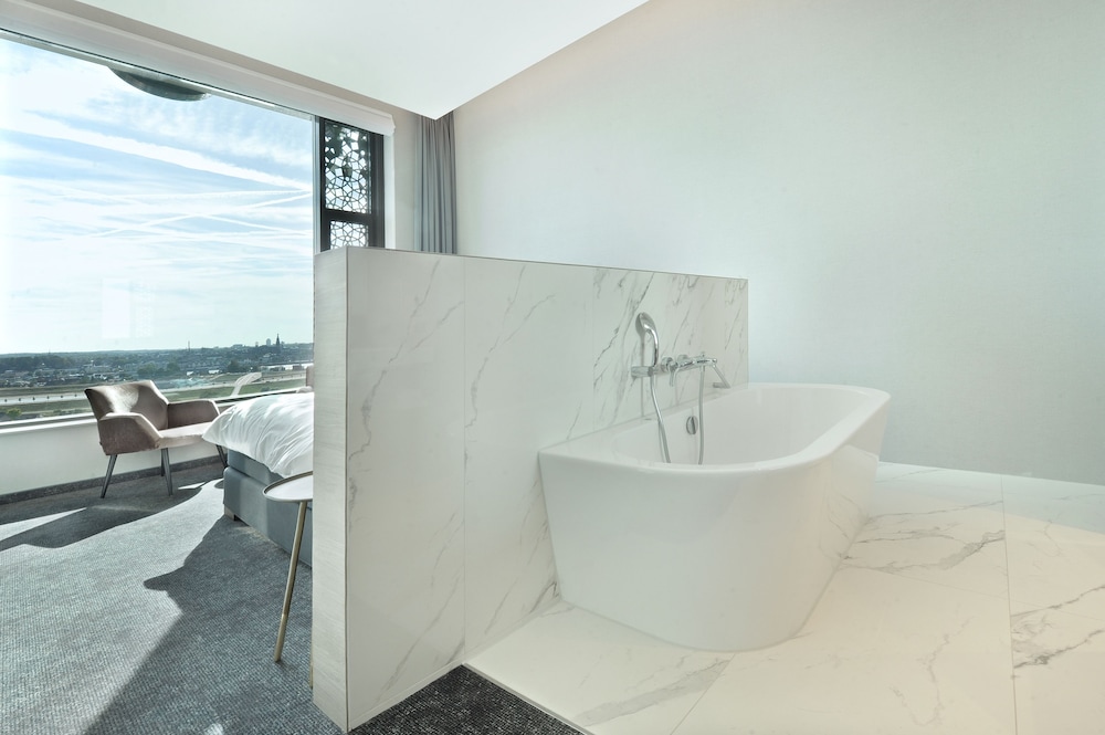 Van der Valk Hotel Nijmegen-Lent 30/72