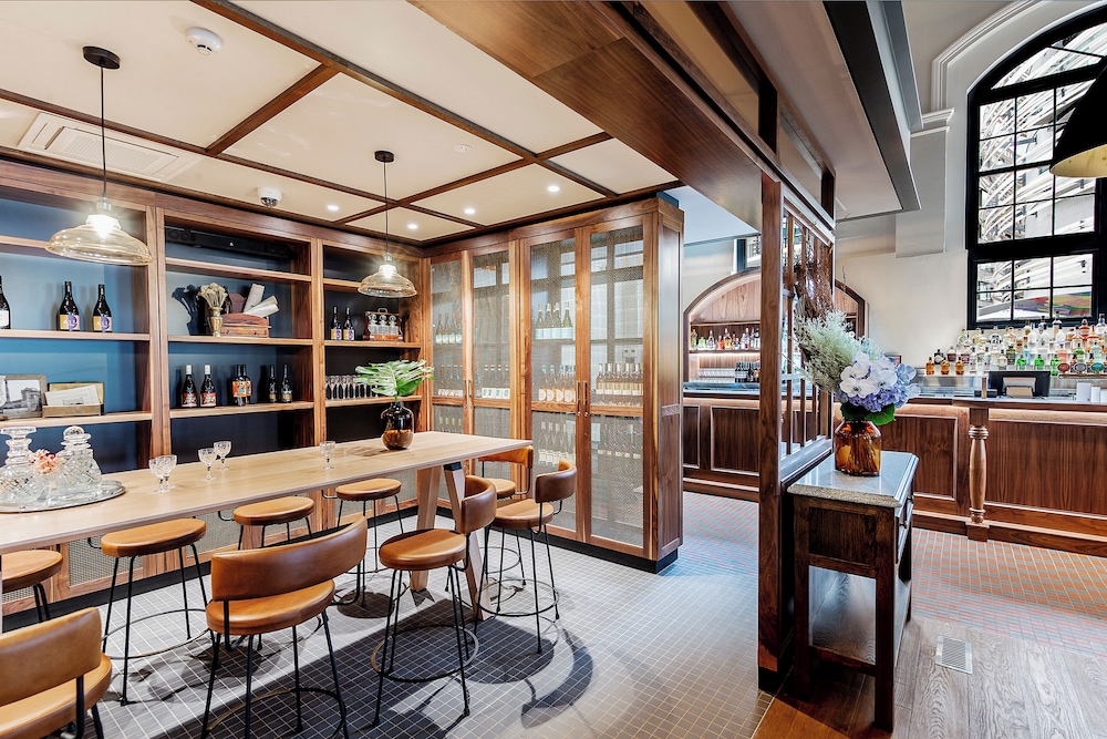Novotel Sydney Darling Square 45/65