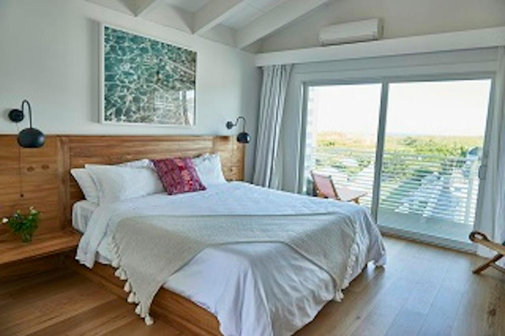 Room, King Bed, Ocean View