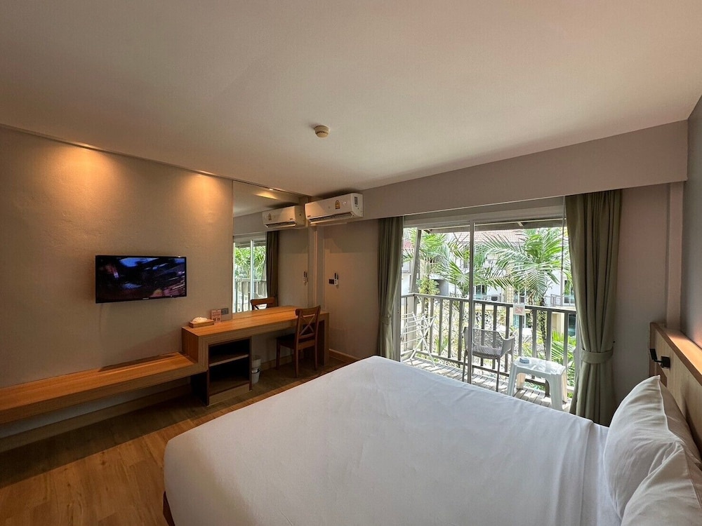Baan Karon Resort 18/50