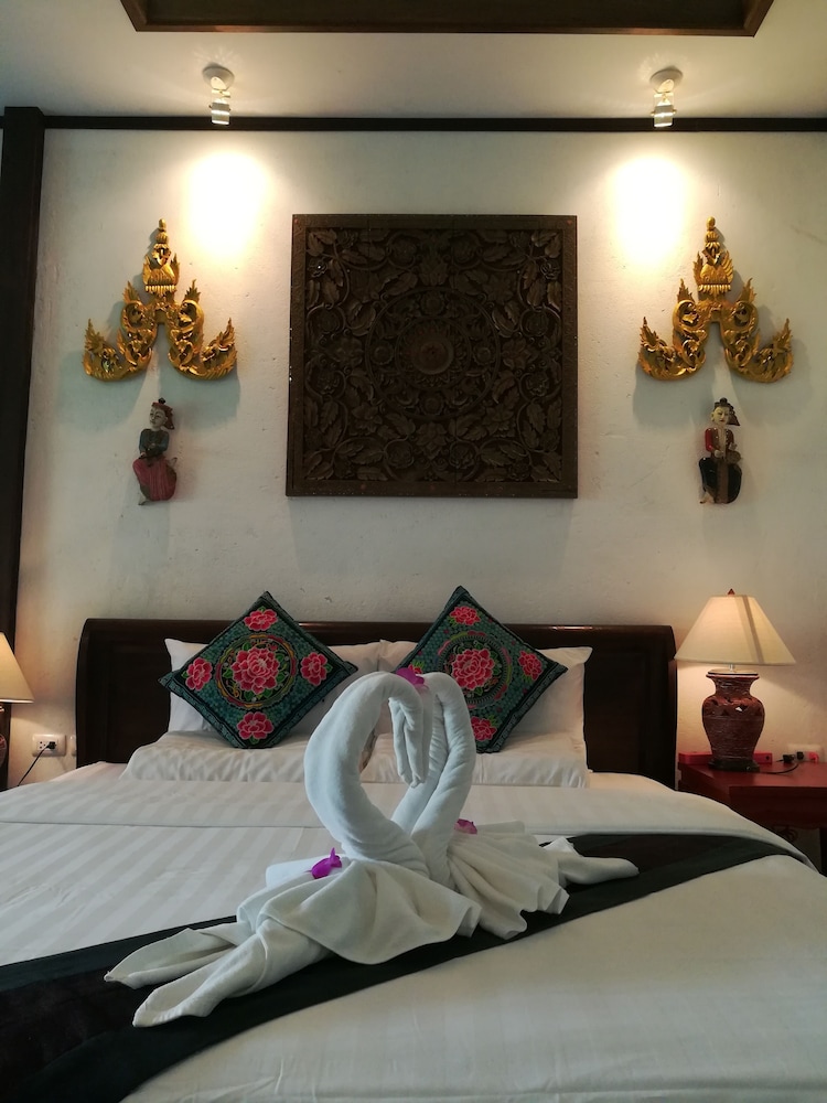 Hongkhao Village 7/100