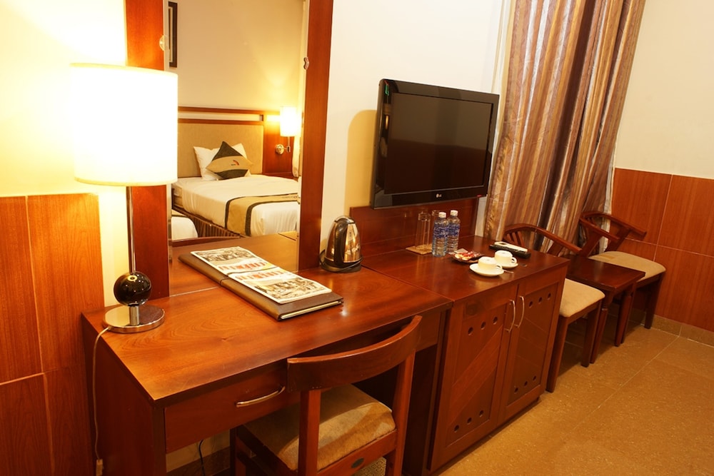 Vian Hotel 24/67