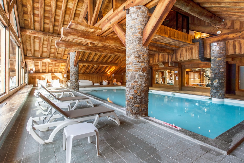 RES.PIERRE & VAC. PREMIUM LES FERMES DE MERIBEL 25/48