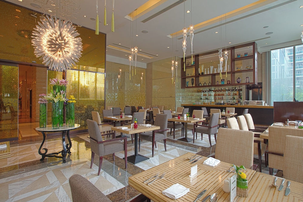 Fairmont Makati 28/50
