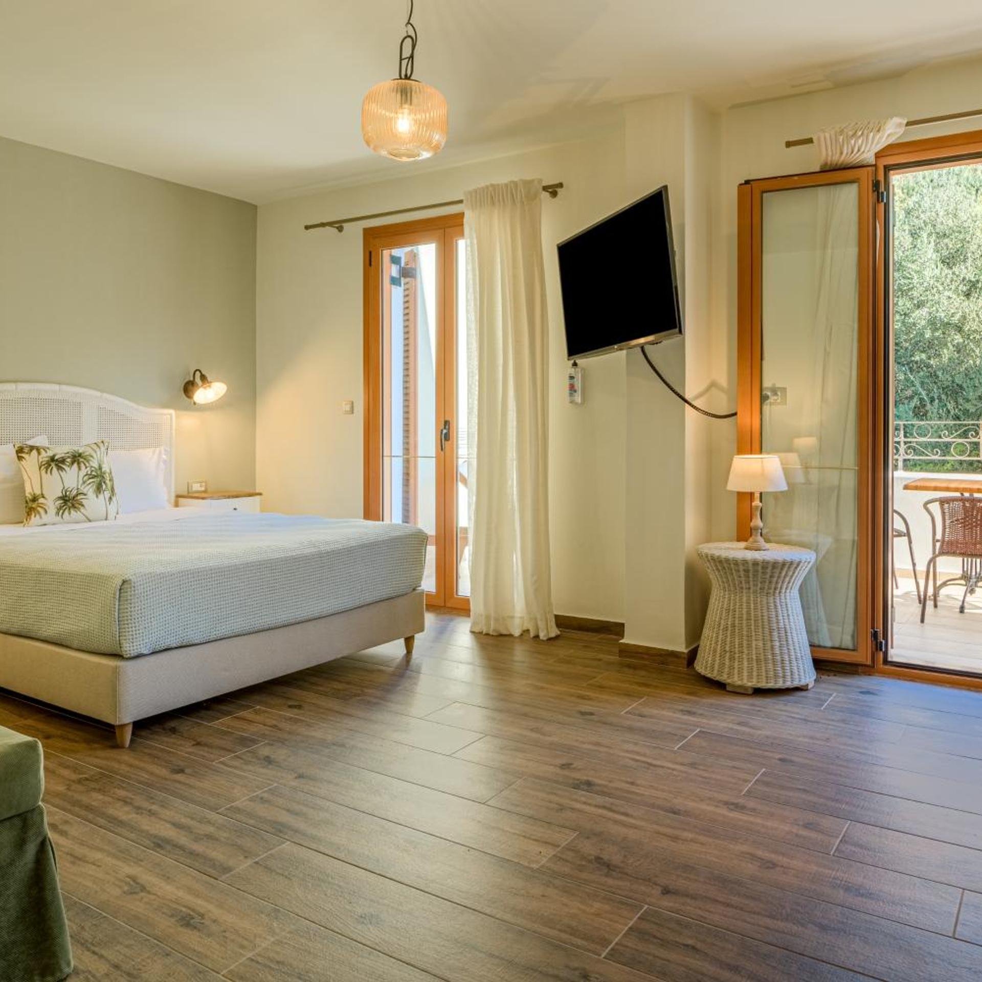 Deluxe, Suite, Mountain View