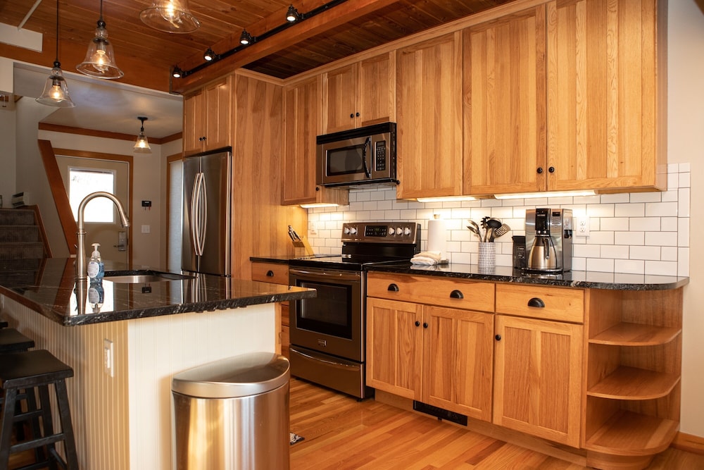 Tennis Townhome 2 Bed 2 5 Bath 2/50