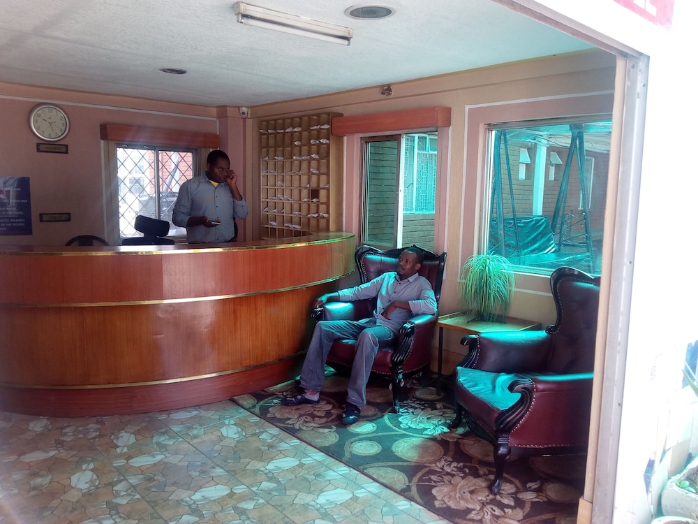 Nairobi Glory Palace Hotel Ltd 2/50