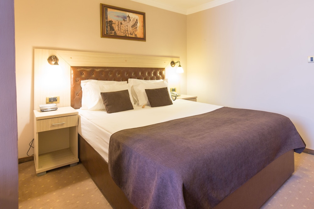 Belgrade City Hotel 24/66