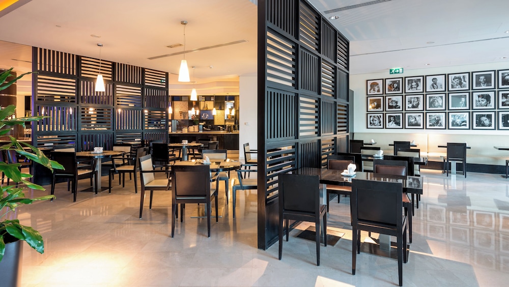 Holiday Inn Express Dubai Airport 29/44