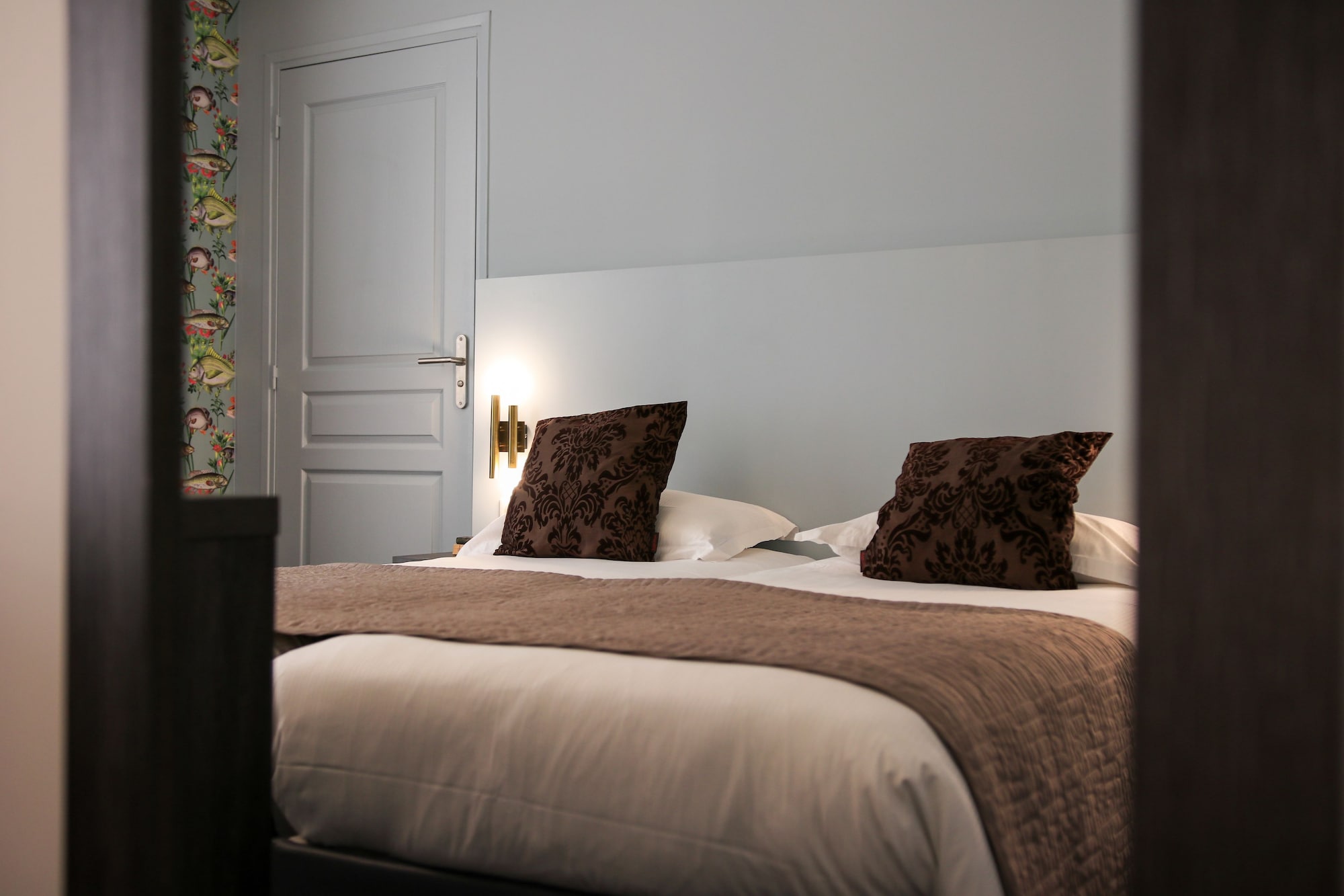 GREAT, TWIN BEDS