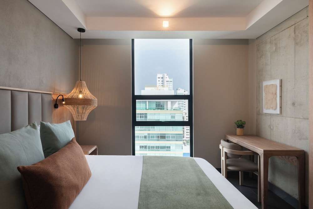 Oz Hotel Collection 15/49