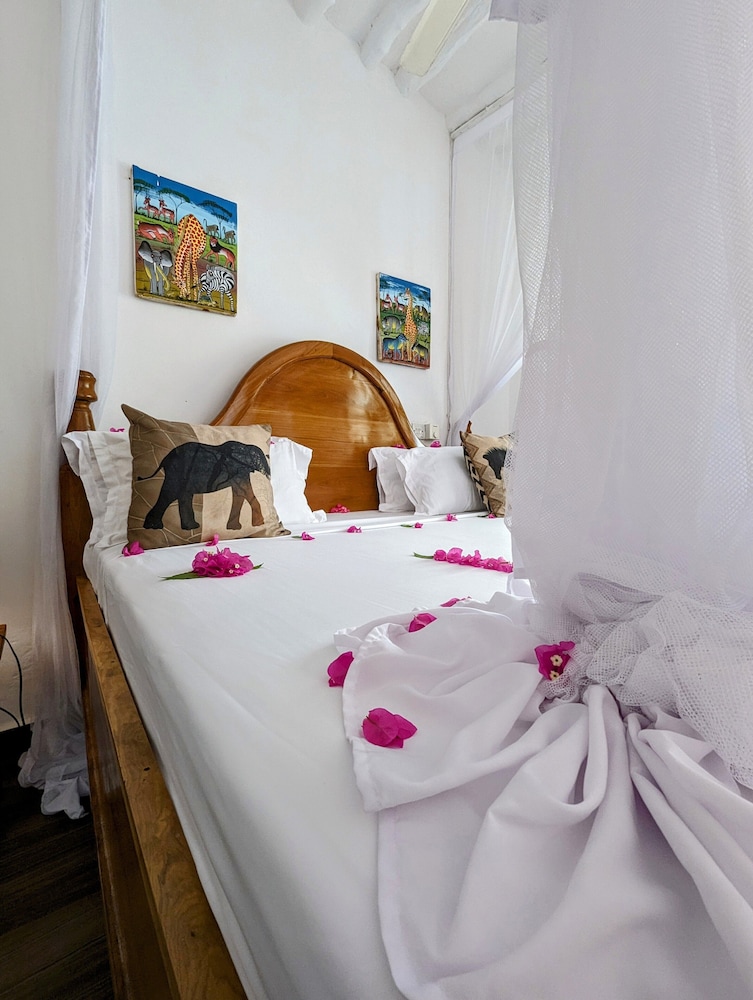 Bahati Villa 14/50