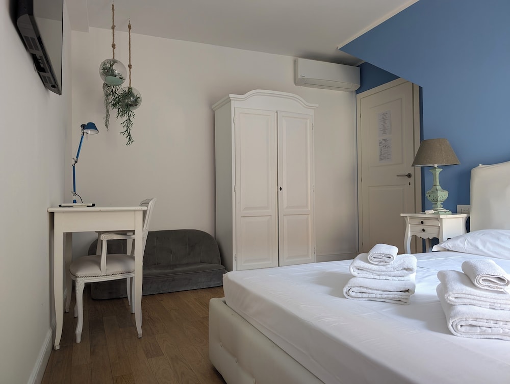 Senior, Double Bed