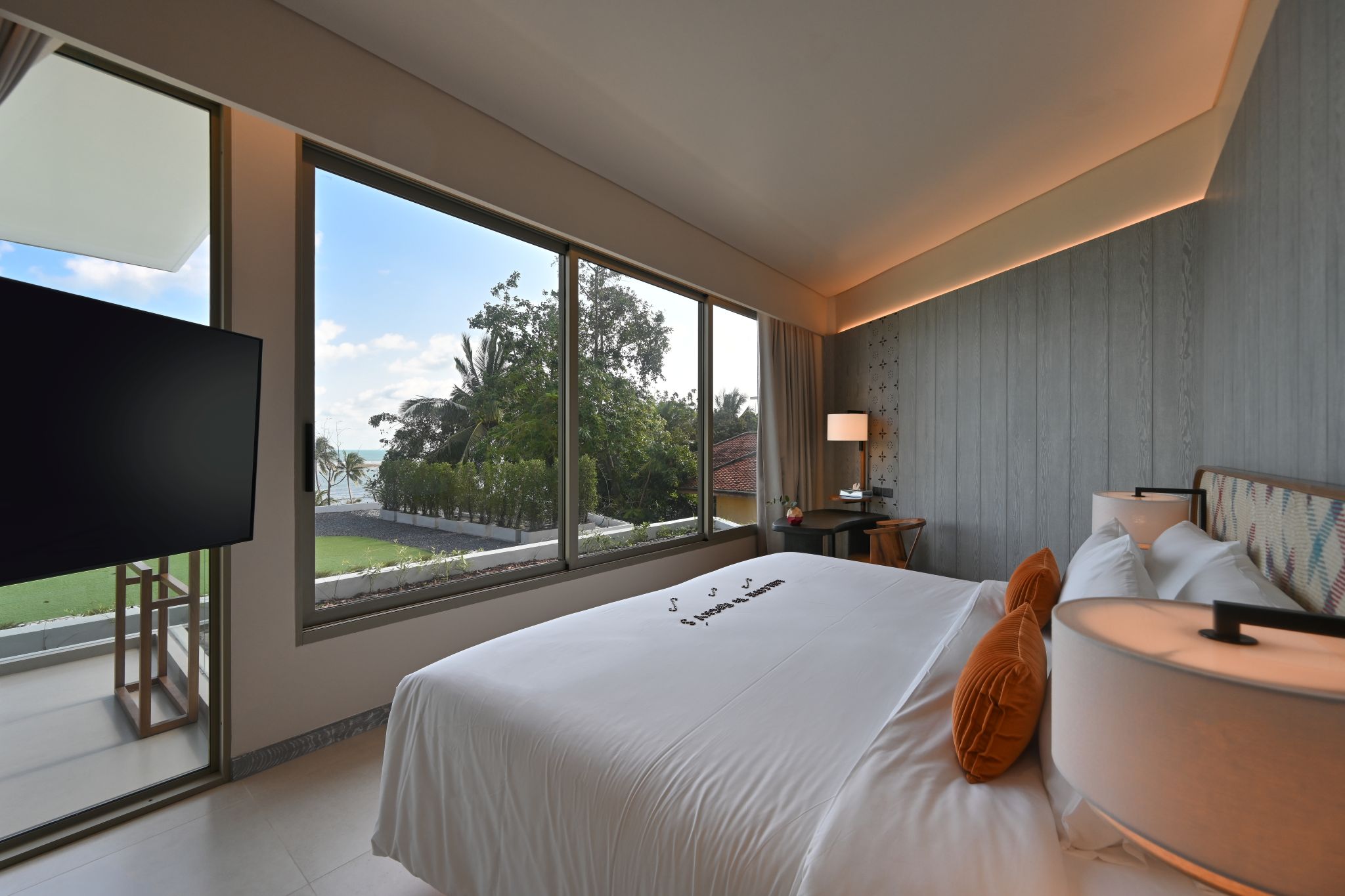 Lofty Suite Ocean View