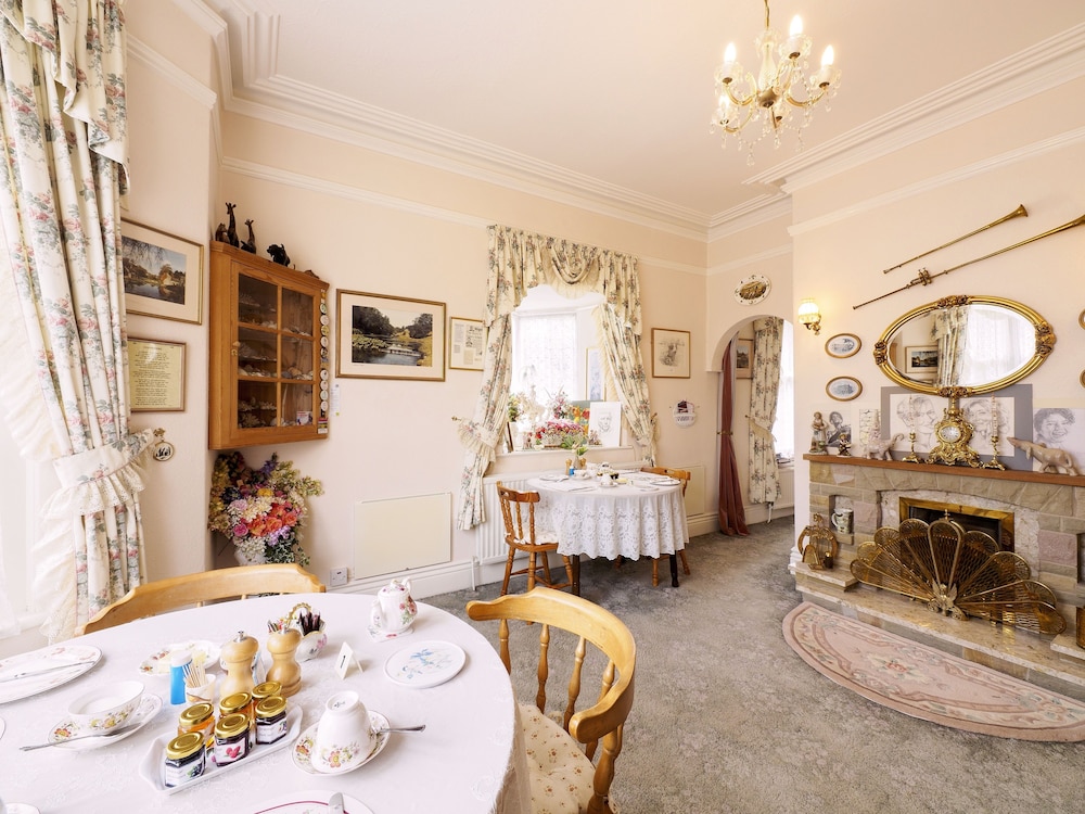 Braemar Bed & Breakfast 17/21