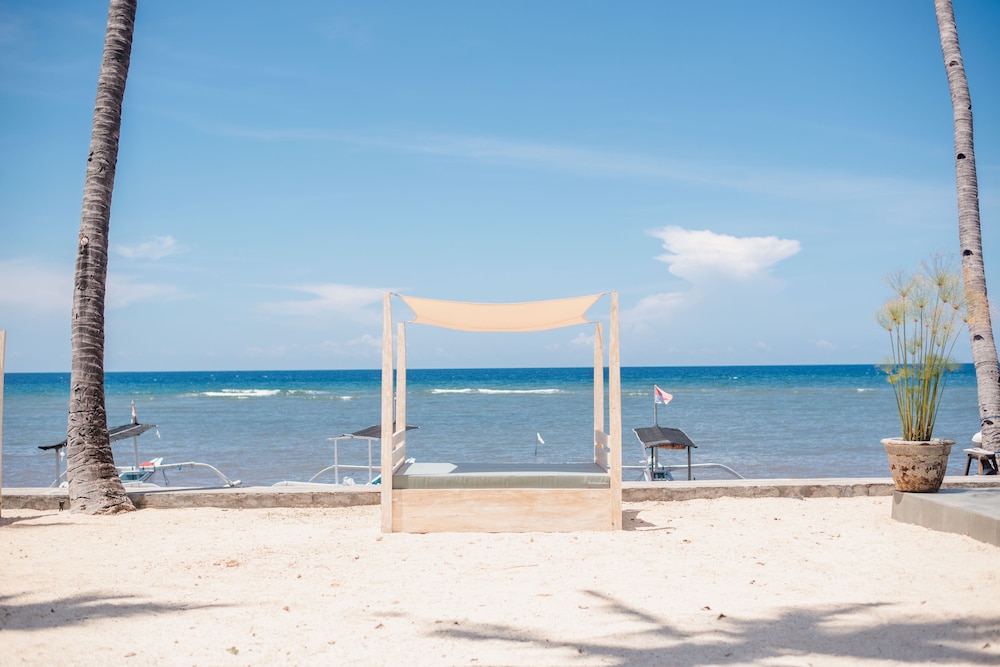 New Sunari Lovina Beach Resort (ex Kutus Kutus Sunari Beach Resort) 40/49