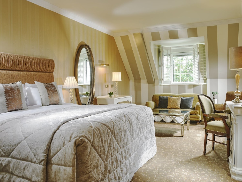 MANOR, KING BED