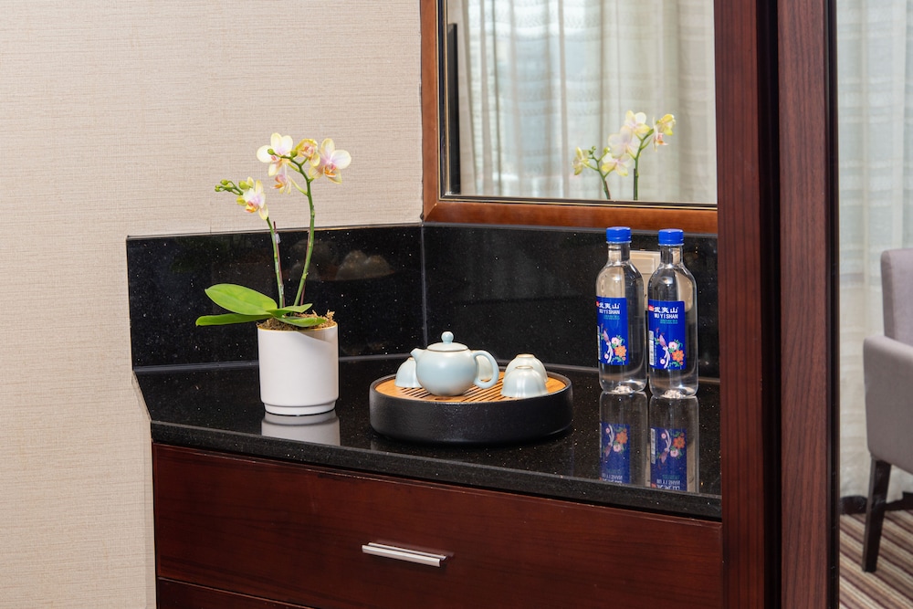 Binbei Yiho Hotel 36/36