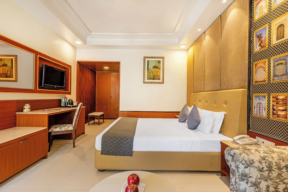 AMARGARH RESORT 18/66