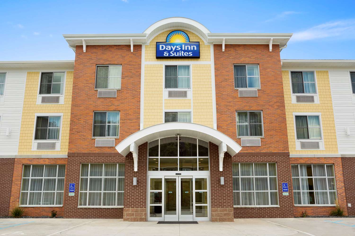 Days Inn & Suites by Wyndham Caldwell 2/29