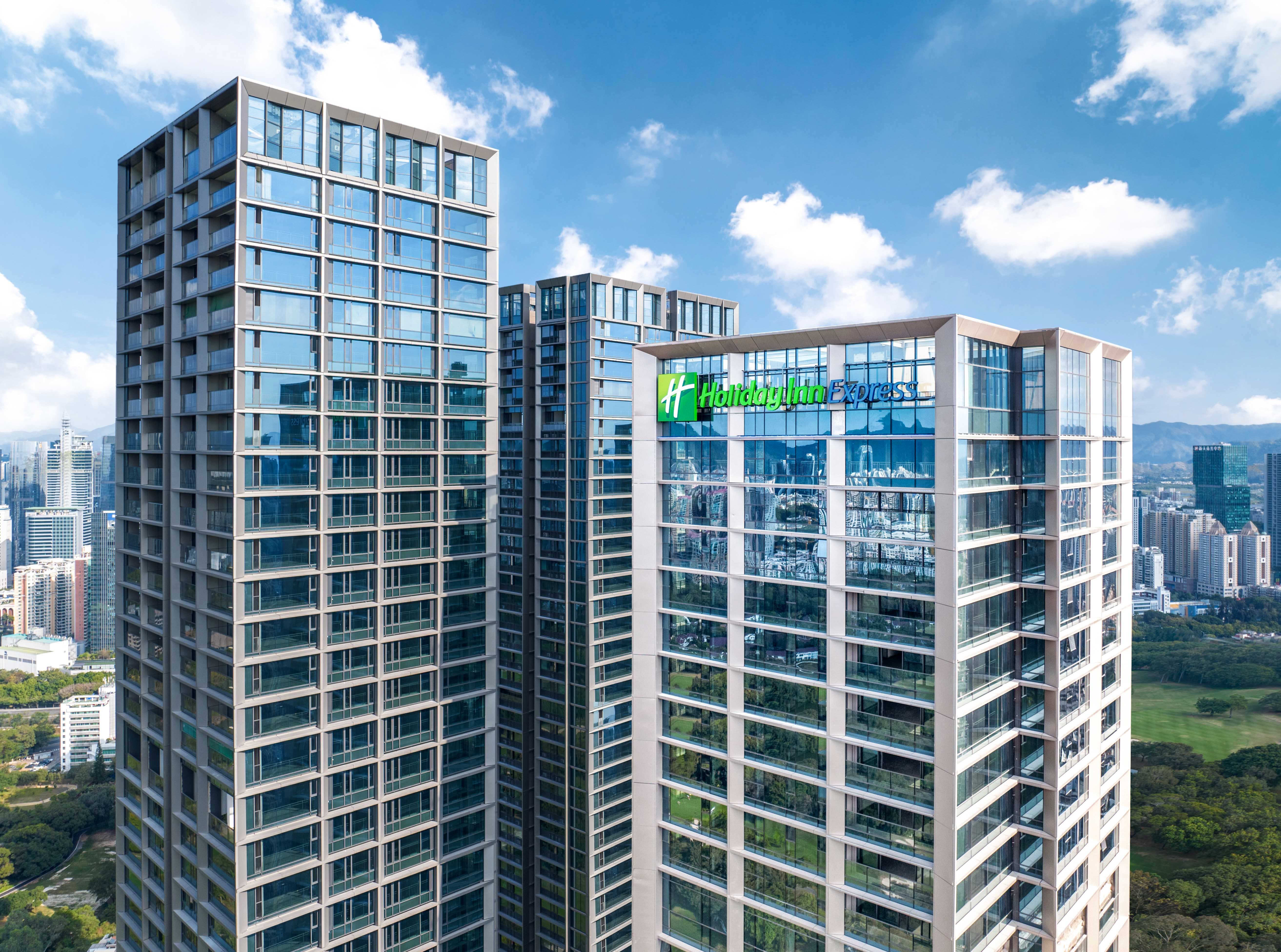 Holiday Inn Express Shenzhen Futian Center 3/63
