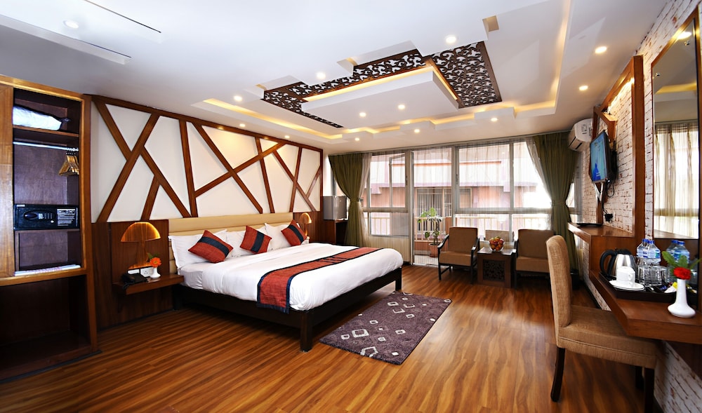 Hotel Jampa 12/50