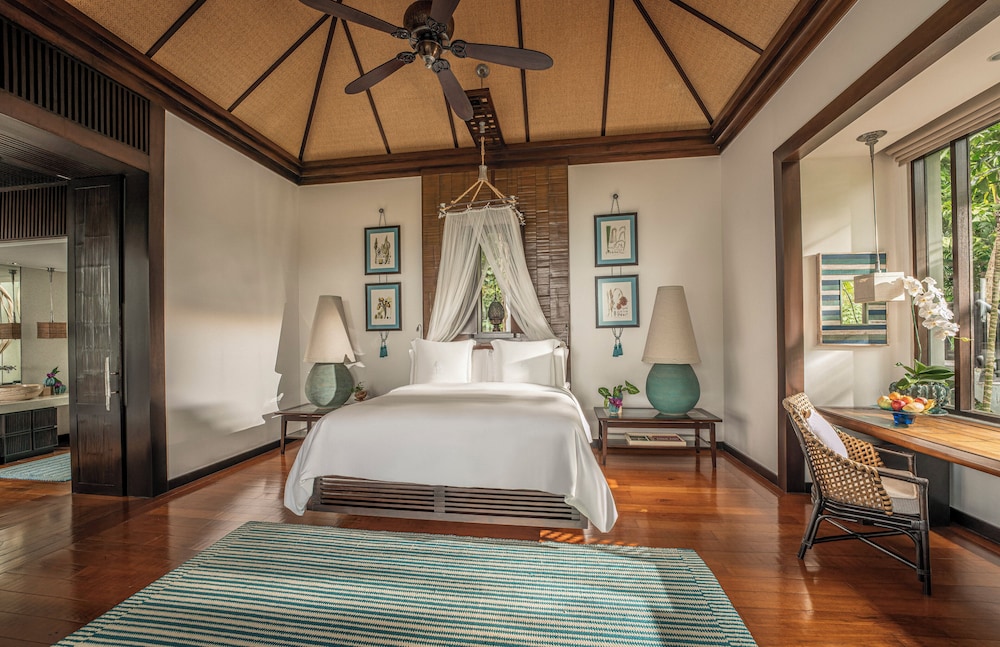 SERENITY, POOL, VILLA, KING BED