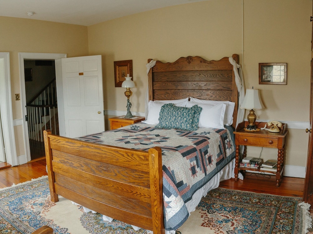 Cave Hill Farm Bed and Breakfast 16/50