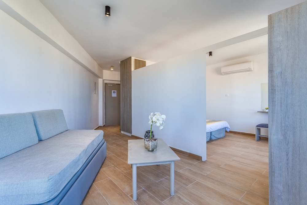Toxotis Hotel 29/70