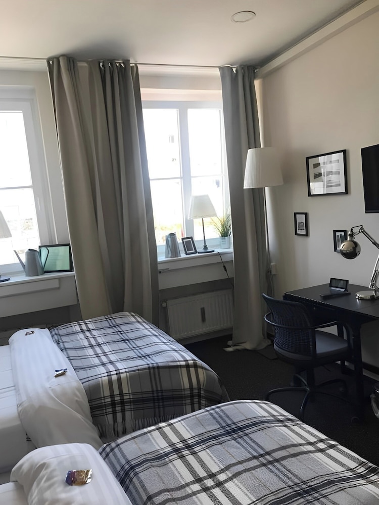 Sleephotels 5/36
