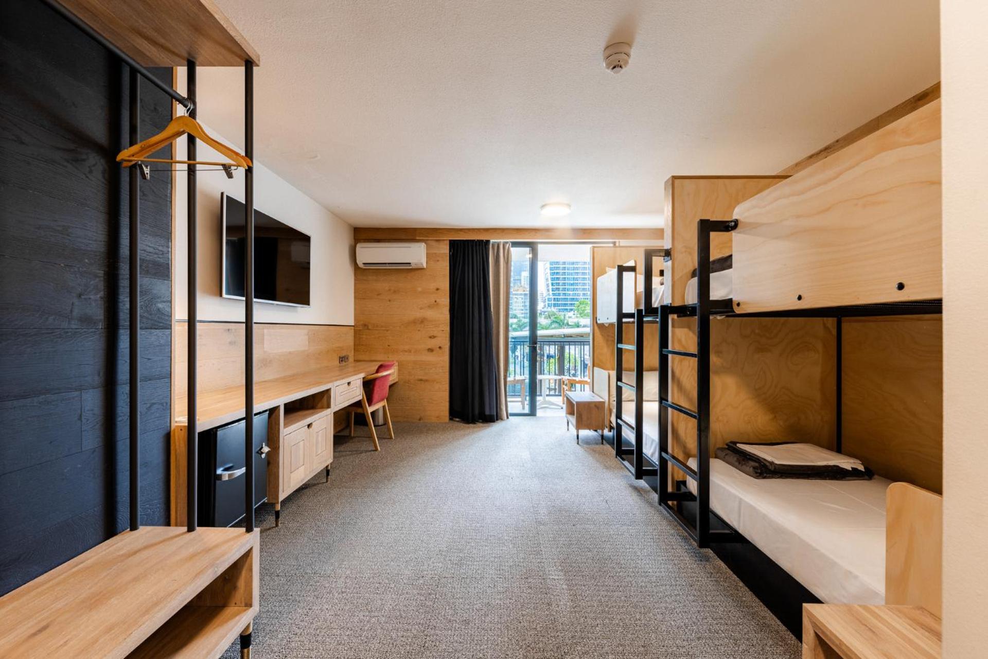 Female Dorm, Female Only, 4 Shared Bathroom
