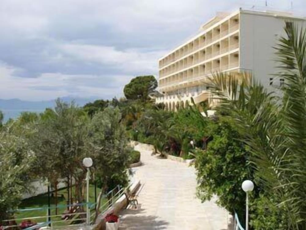 Pappas Loutraki 64/66