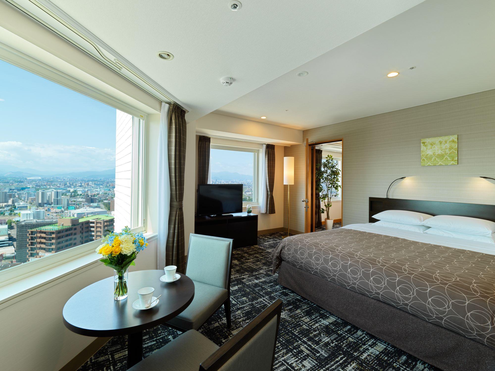 Suite, Sky View