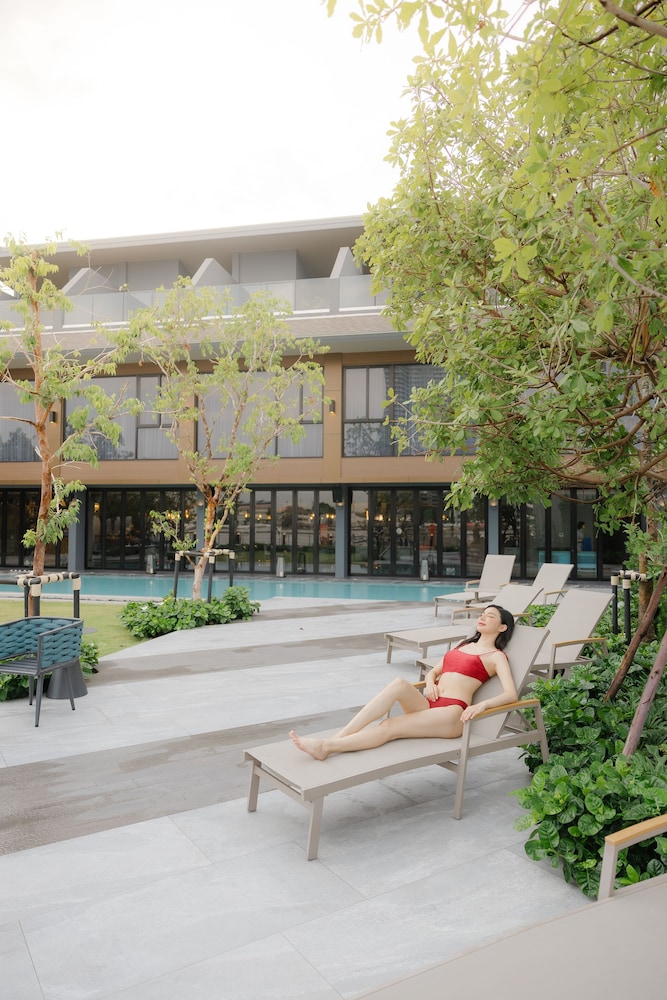 Ten Six Hundred, Chao Phraya, Bangkok by Preference 4/58