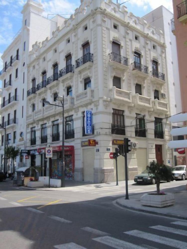 Hostal Balcon Al Mar 49/63