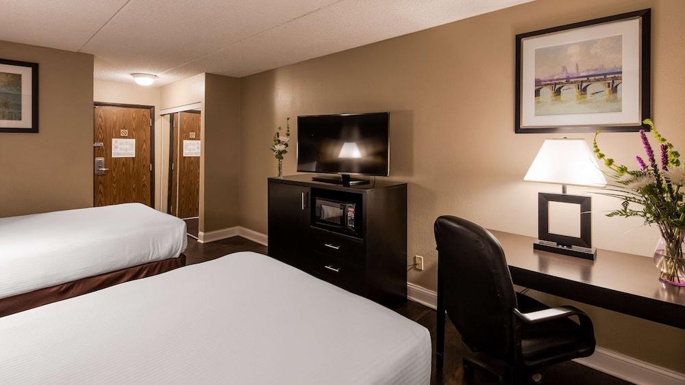 Best Western Detroit Livonia 15/42