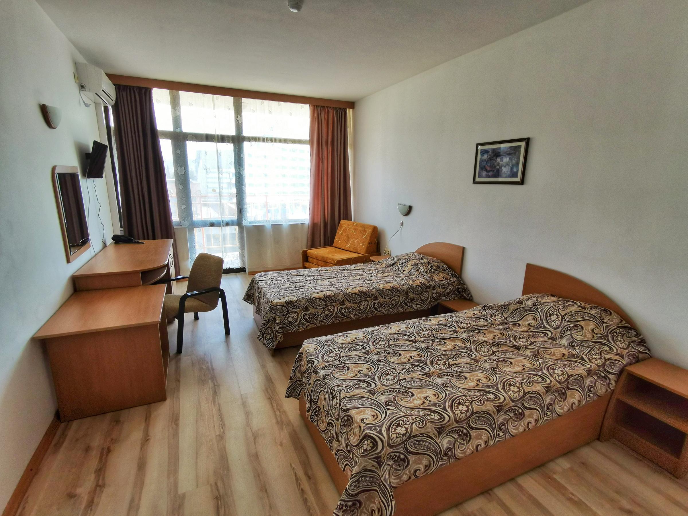 Economy, Twin Beds, Balcony or Terrace
