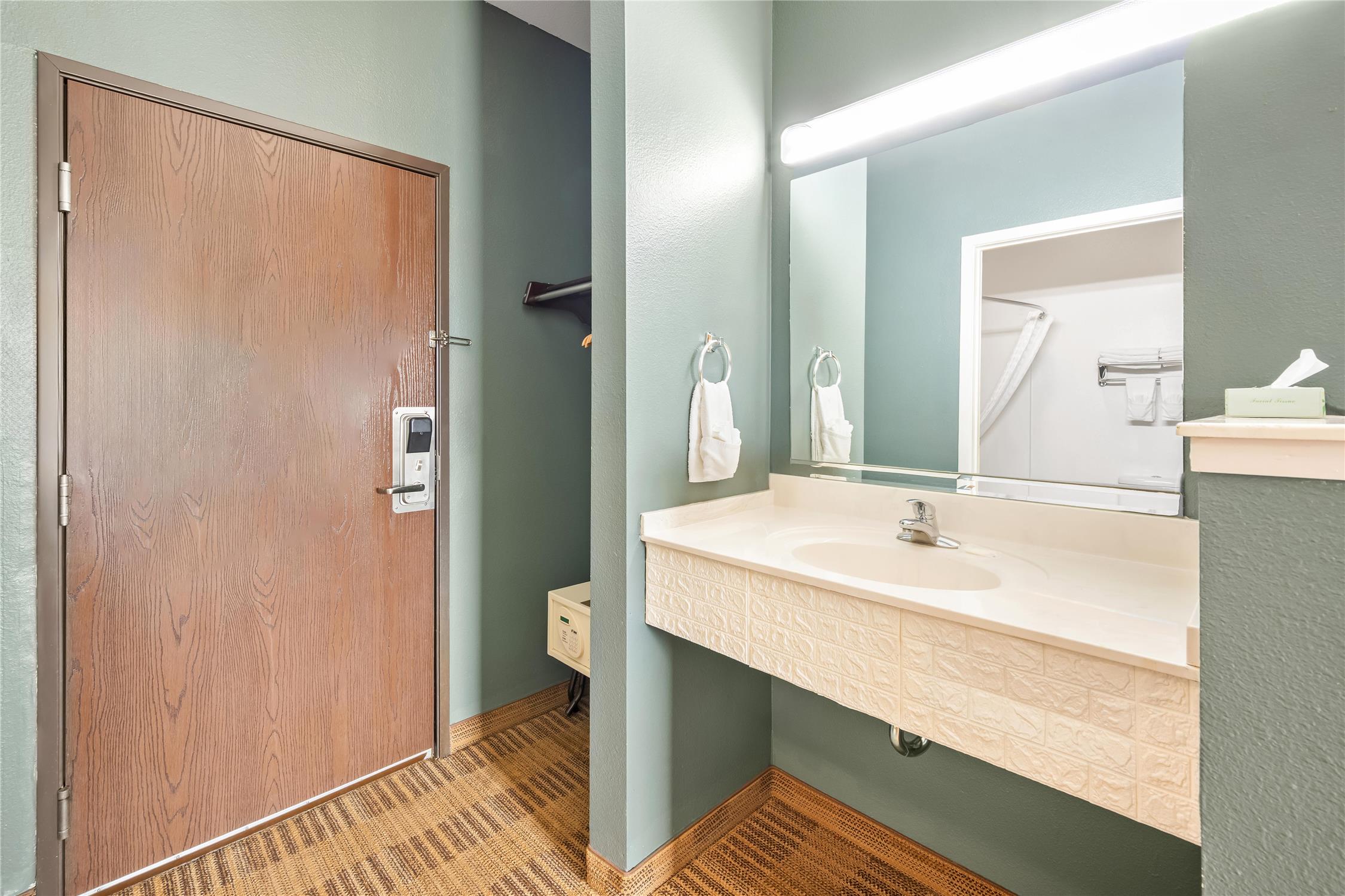 Americas Best Value Inn Somerville, TX 52/52