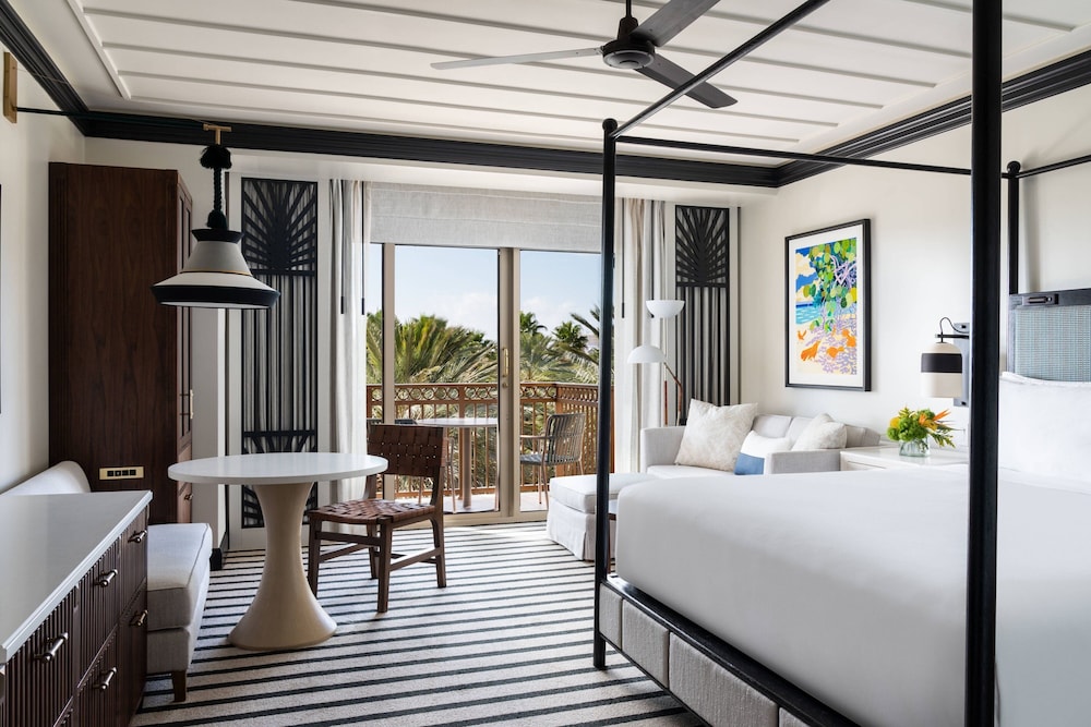 3 Bedrooms, Tower, Suite, 3 Double Beds, Resort View