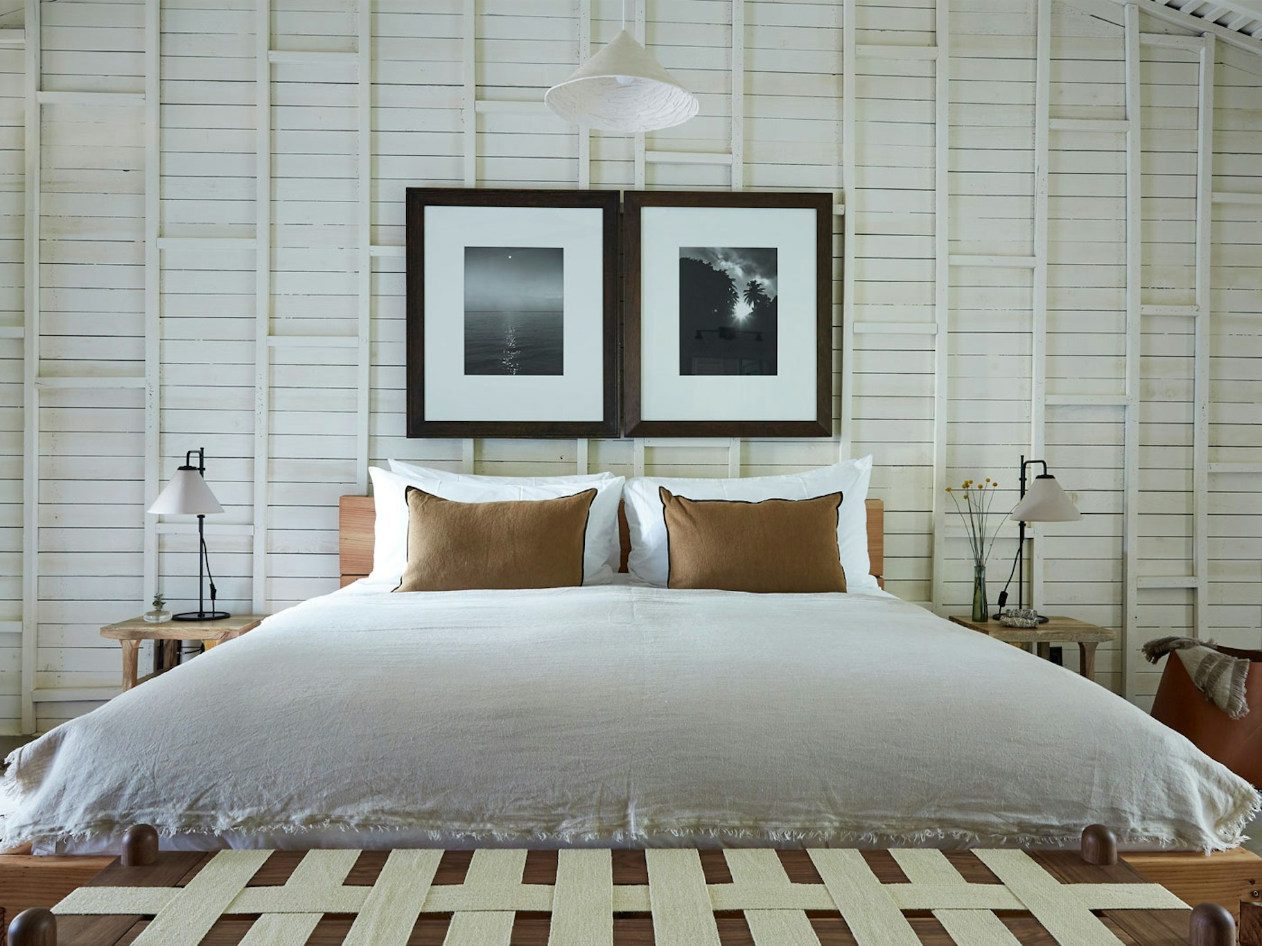 Room, Pool Side
