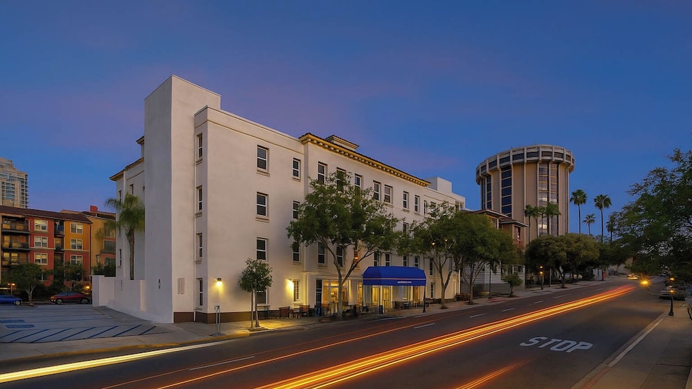 Motel6 San Diego, CA - Downtown 38/50