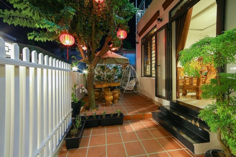 Nhu Y Homestay 11/35