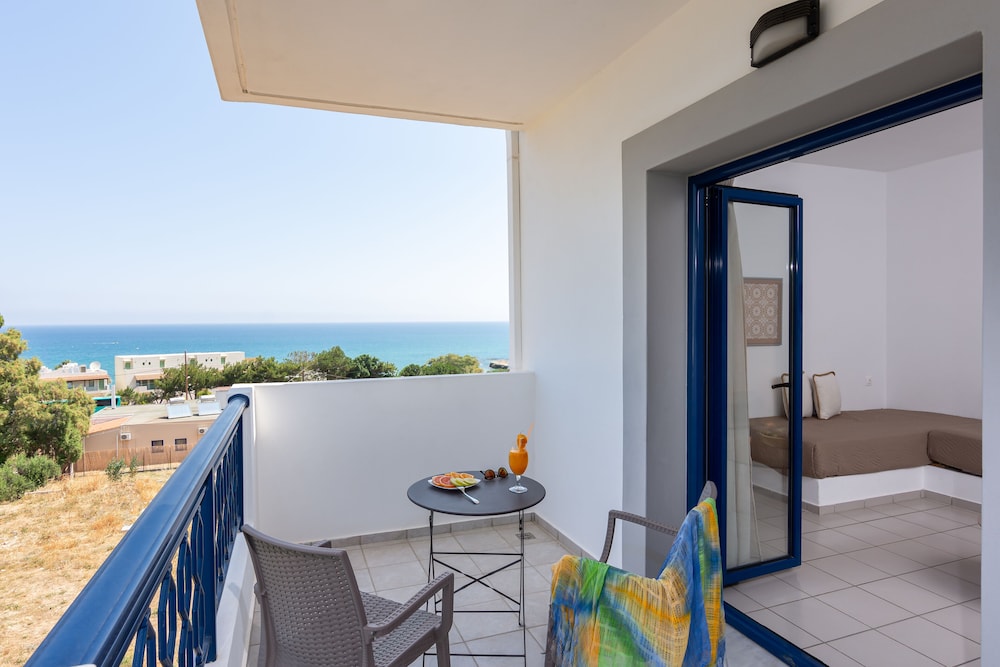 Cretan Seaside Boutique Hotel 16/50