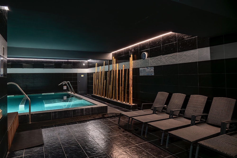 Douro Park Hotel 40/75